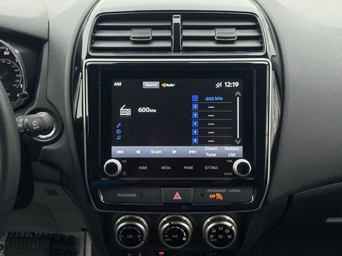 Used 2024 Mitsubishi Outlander Sport SE image 24