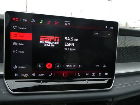 New 2026 Volkswagen Tiguan SE R-Line AWD/4WD image 22
