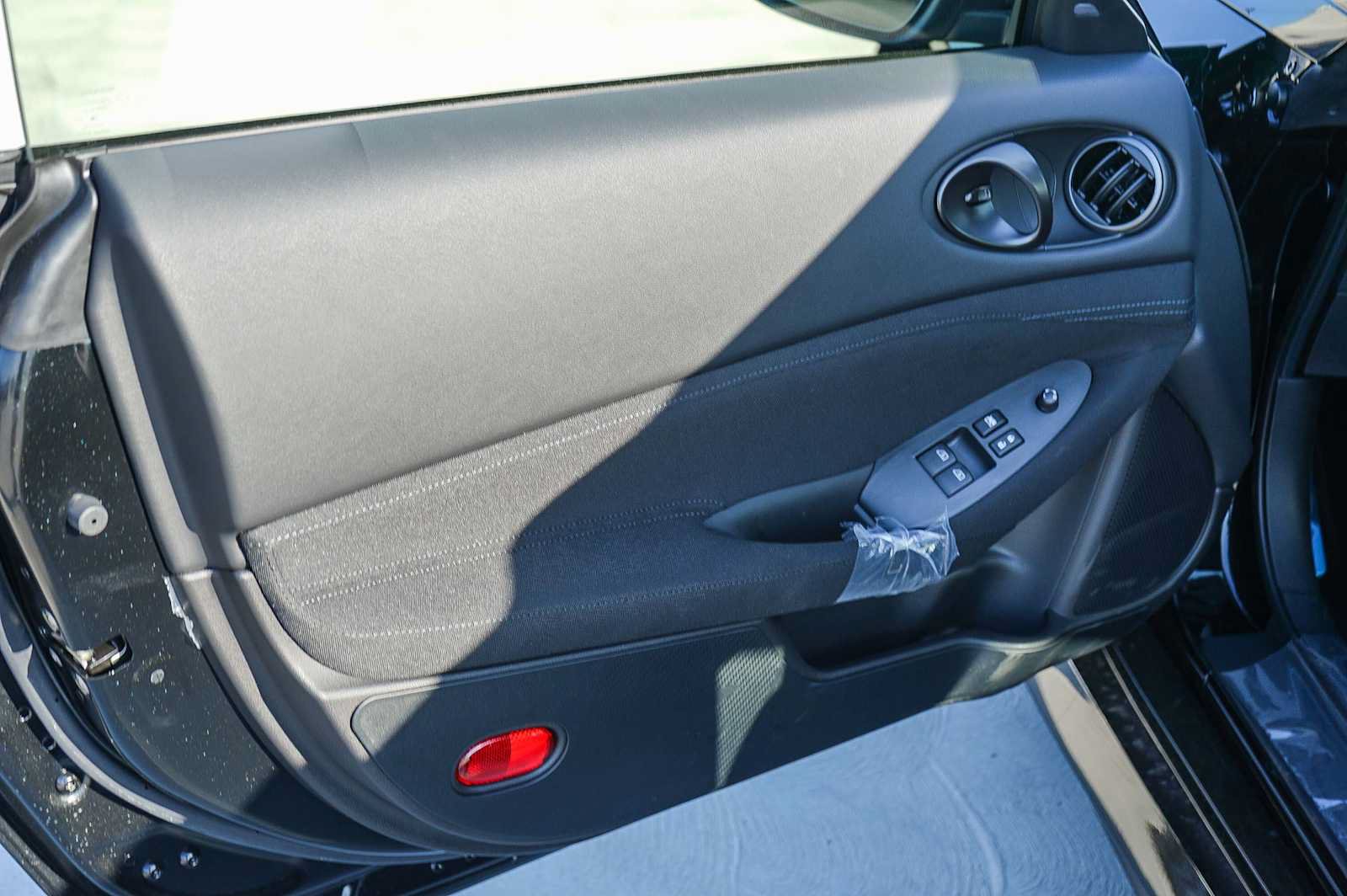 New 2027 Nissan Z Sport w/ Essentials Package (Sport) RWD image 20