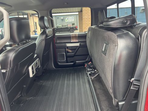 Used 2018 Ford F150 Lariat w/ Equipment Group 502A Luxury AWD/4WD image 26