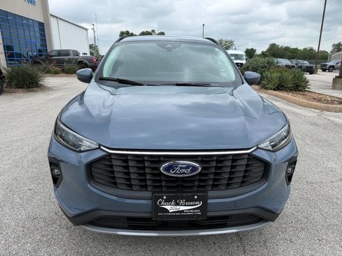 Used 2025 Ford Escape SE FWD image 8