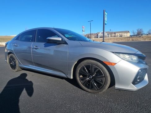 Certified 2018 Honda Civic EX image 3