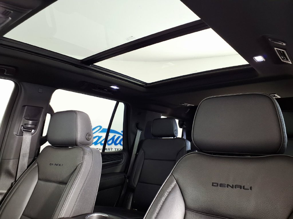 Used 2022 GMC Yukon Denali AWD/4WD image 14