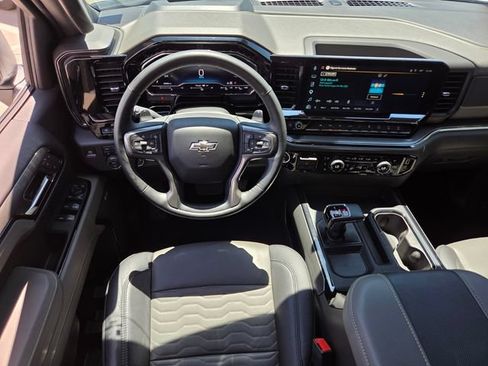 Used 2025 Chevrolet Silverado 1500 ZR2 w/ Technology Package AWD/4WD image 11