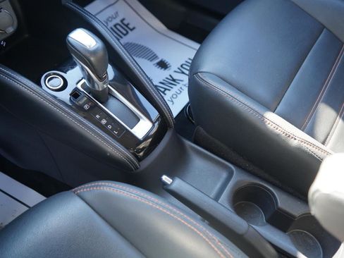 Used 2020 Nissan Kicks SR w/ SR Premium Package image 38