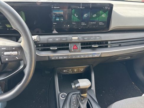 Certified 2025 Kia K4 FWD image 10