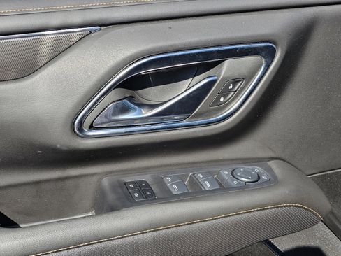 Used 2024 GMC Yukon AT4 AWD/4WD image 17