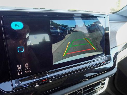 New 2026 Volkswagen Atlas SE image 24