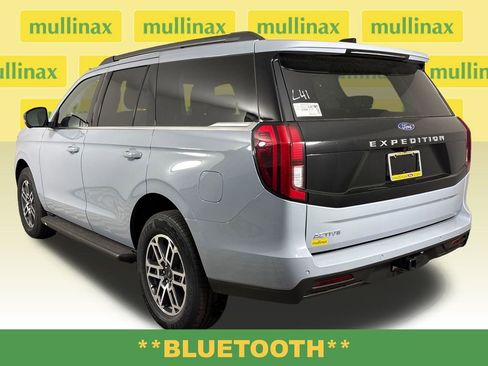 New 2026 Ford Expedition Active RWD image 11