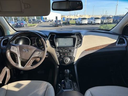 Used 2018 Hyundai Santa Fe Sport w/ 2.4L Tech Package 04 FWD image 9