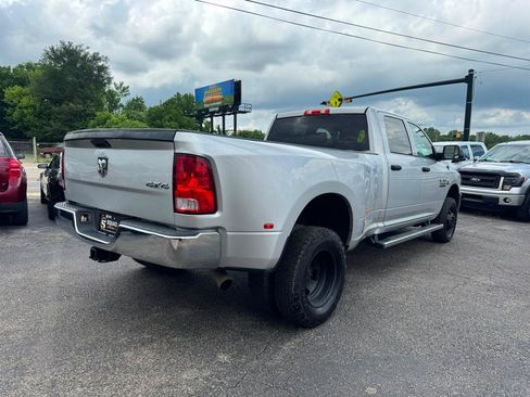 Used 2018 RAM 3500 Tradesman w/ Chrome Appearance Group AWD/4WD image 5