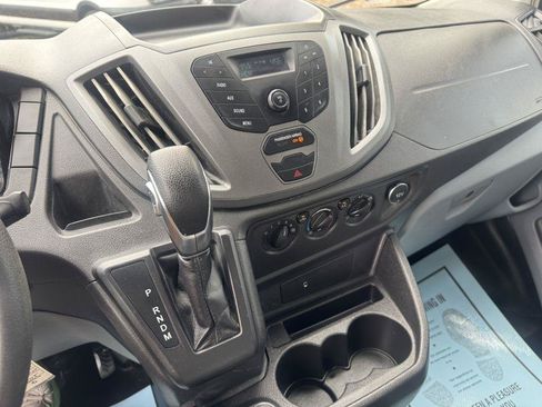 Used 2018 Ford Transit 250 148 High Roof Extended RWD image 7