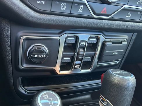 New 2026 Jeep Gladiator Sport image 46