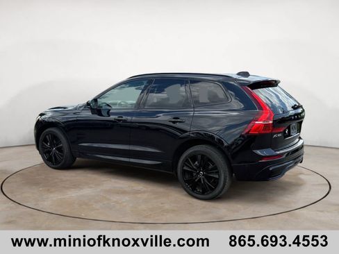 Used 2023 Volvo XC60 B5 Plus AWD/4WD image 5