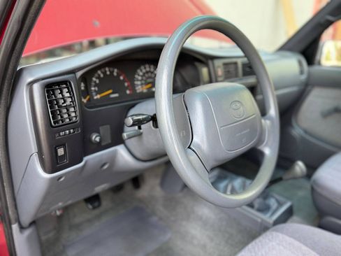 Used 1997 Toyota Tacoma 4x4 Xtracab V6 image 12