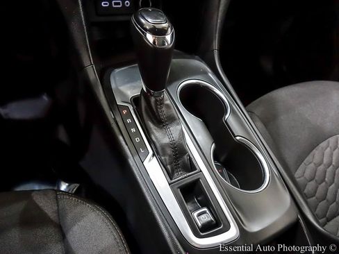 Used 2019 Chevrolet Equinox LT FWD image 23