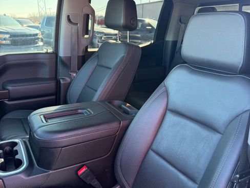 Used 2021 GMC Sierra 1500 SLT w/ SLT Premium Package AWD/4WD image 12