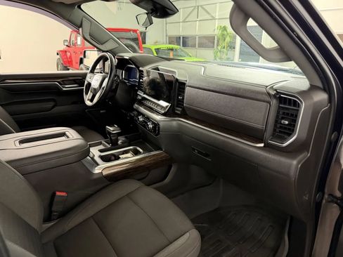 Used 2022 GMC Sierra 1500 Elevation w/ Preferred Package AWD/4WD image 36