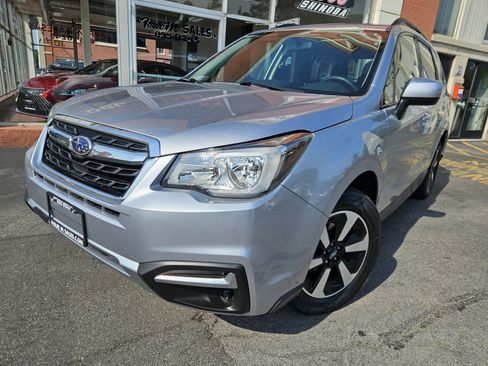 Used 2018 Subaru Forester 2.5i Premium w/ All-Weather Package AWD/4WD image 24