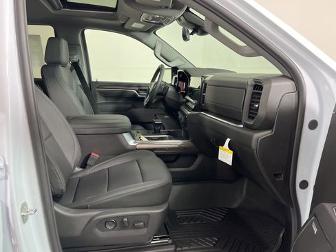 New 2026 Chevrolet Silverado 1500 LTZ AWD/4WD image 7