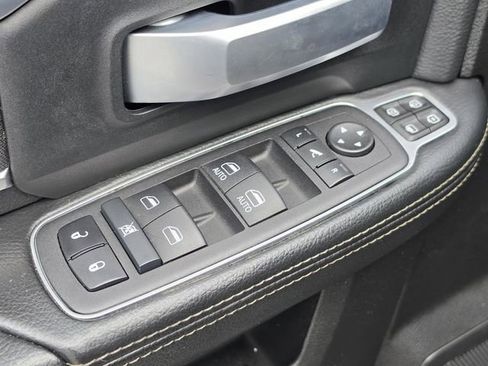 Used 2024 RAM 3500 Big Horn w/ Night Edition AWD/4WD image 24