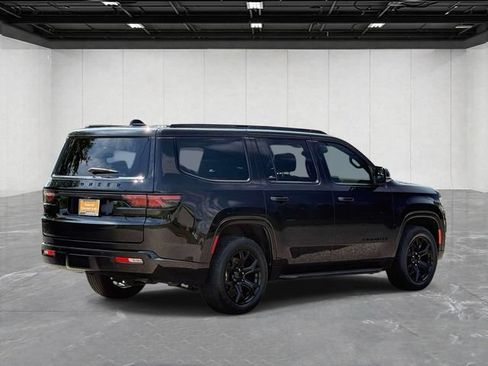 Certified 2024 Jeep Wagoneer Series II AWD/4WD image 4