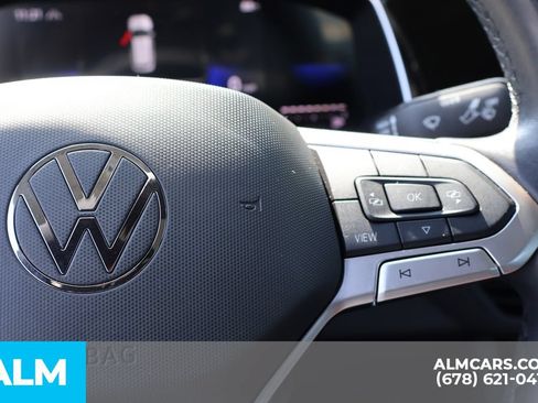 Used 2024 Volkswagen Jetta SE FWD image 31