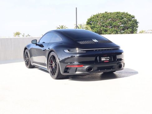 Certified 2024 Porsche 911 Carrera GTS image 3