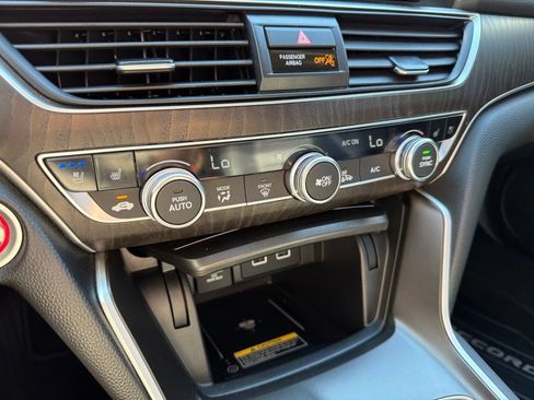 Certified 2022 Honda Accord Touring image 32
