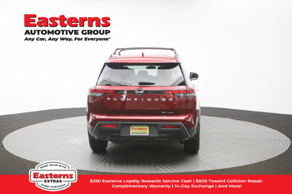 Used 2024 Nissan Pathfinder SV AWD/4WD image 40