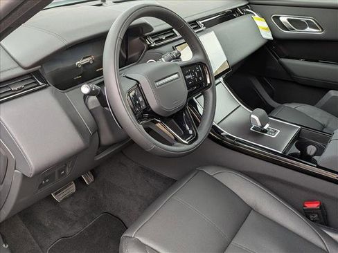 New 2026 Land Rover Range Rover Velar Dynamic SE image 3