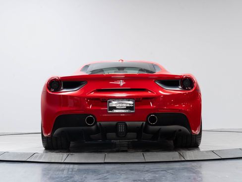 Used 2018 Ferrari 488 GTB RWD image 51
