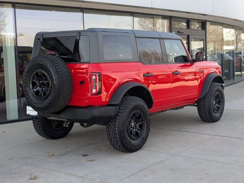 Used 2022 Ford Bronco Wildtrak image 9