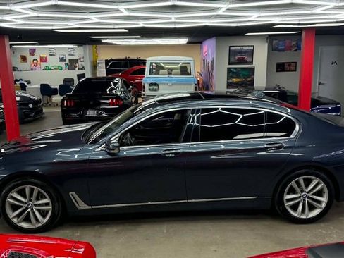 Used 2016 BMW 750i xDrive AWD/4WD image 8