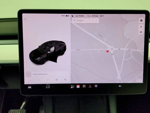 Used 2021 Tesla Model Y Long Range AWD/4WD image 23