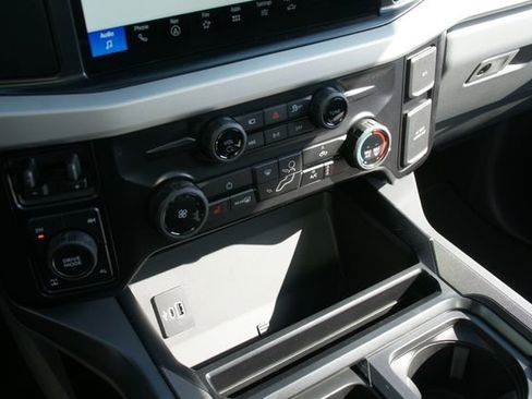 New 2026 Ford F250 XLT w/ XLT Premium Package AWD/4WD image 30