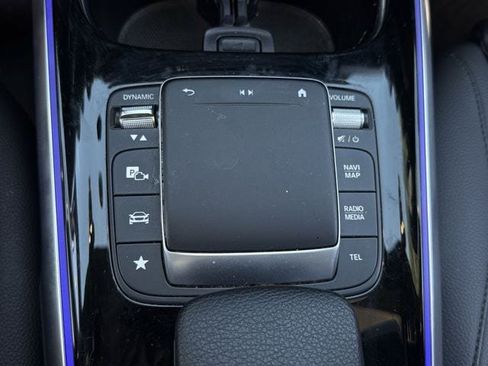 Used 2021 Mercedes-Benz GLB 250 image 21