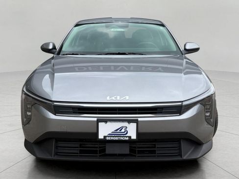 Used 2025 Kia K4 FWD image 47