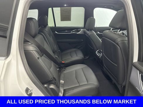 Used 2024 Cadillac XT6 Premium Luxury w/ LPO, Floor Liner Package AWD/4WD image 17
