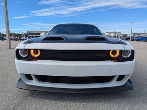 Used 2023 Dodge Challenger SRT Hellcat image 3