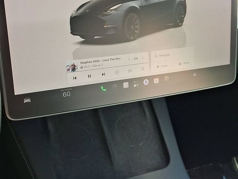 Used 2024 Tesla Model Y Long Range AWD/4WD image 19