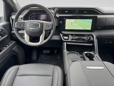 New 2026 GMC Sierra 3500 Denali w/ Denali Reserve Package AWD/4WD image 17