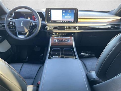 New 2025 Lincoln Aviator Black Label image 18