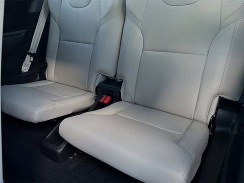 Certified 2025 Volvo XC90 B6 Core w/ Climate Package image 15