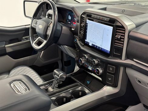 Used 2022 Ford F150 Limited image 9