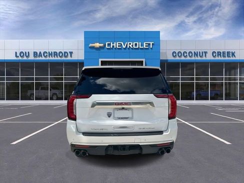 Used 2023 GMC Yukon Denali image 7