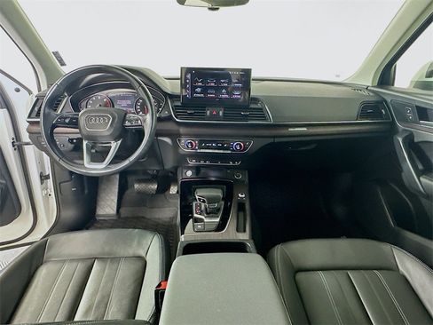 Used 2021 Audi Q5 2.0T Premium image 3