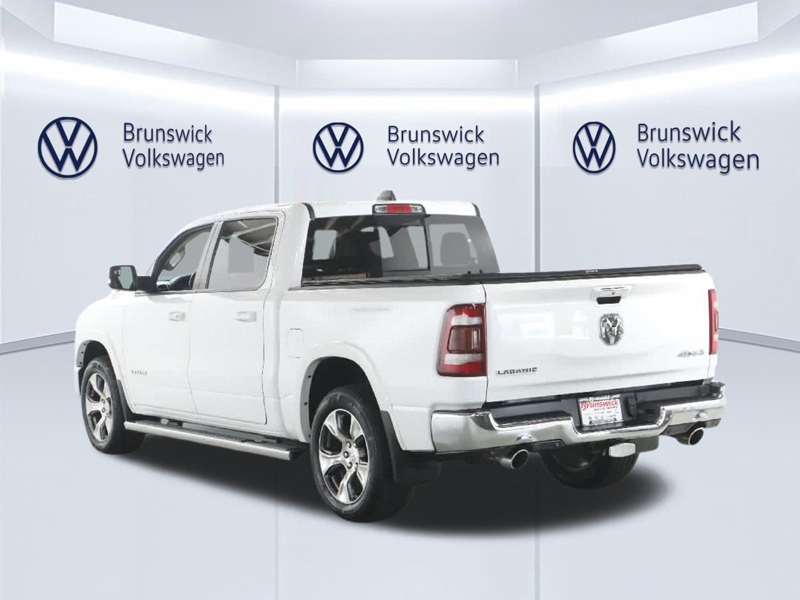 Used 2021 RAM 1500 Laramie AWD/4WD image 40