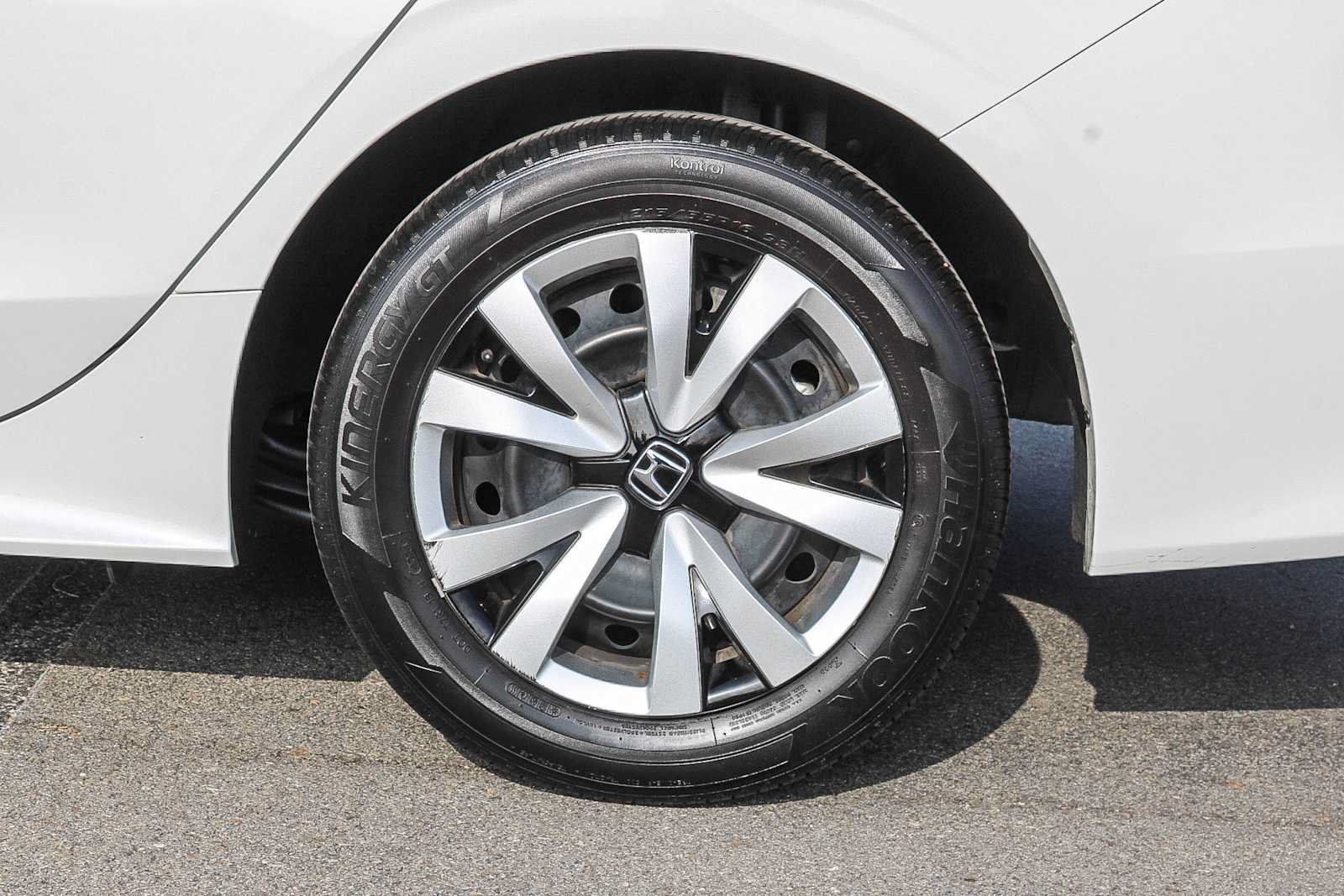 Certified 2025 Honda Civic LX image 10