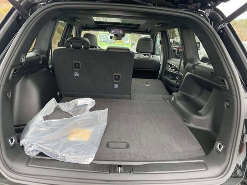 New 2025 Jeep Grand Cherokee Limited image 5